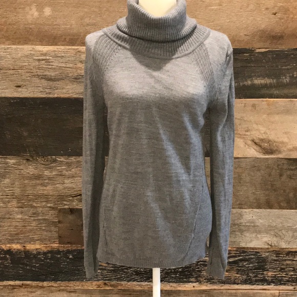 Lululemon Gray Merino Wool Sweater - Picture 3 of 8